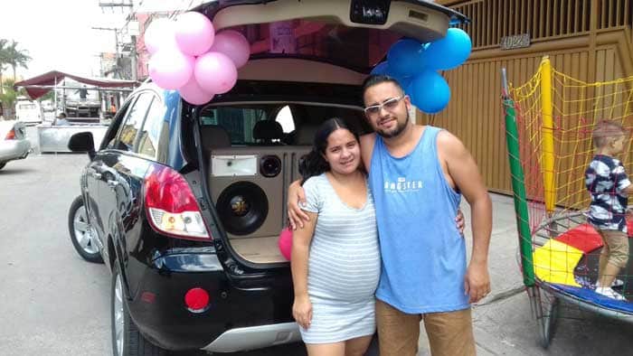 Chá Revelação com carro de som