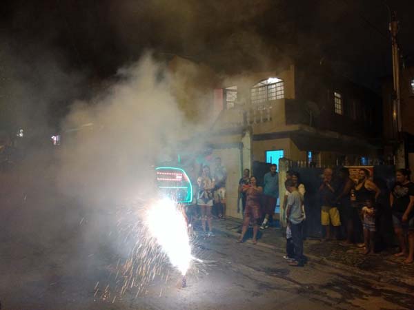 Carro de Telemensagem na Zona Leste