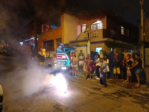 Carro de Telemensagem na Zona Leste