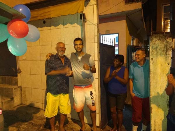 Carro de Telemensagem na Zona Leste