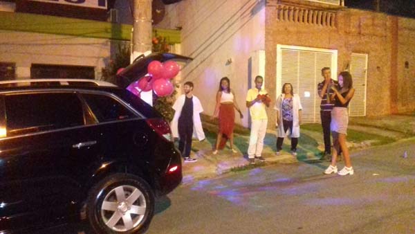 Telemensagem ao vivo com carro de som