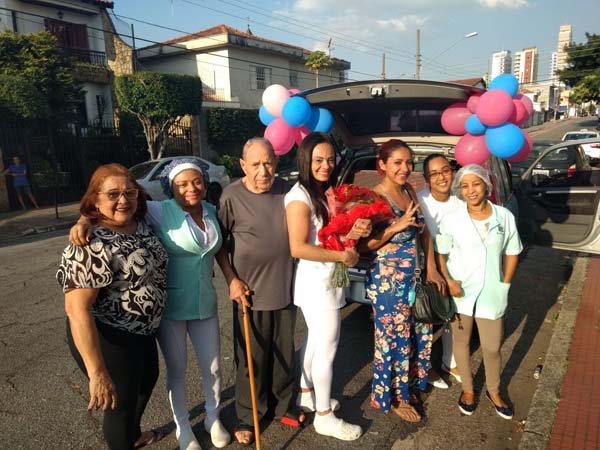 telemensagem ao vivo para aniversário da amiga
