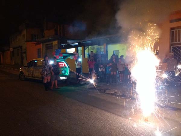 Telemensagem ao Vivo para Aniversário da Mãe