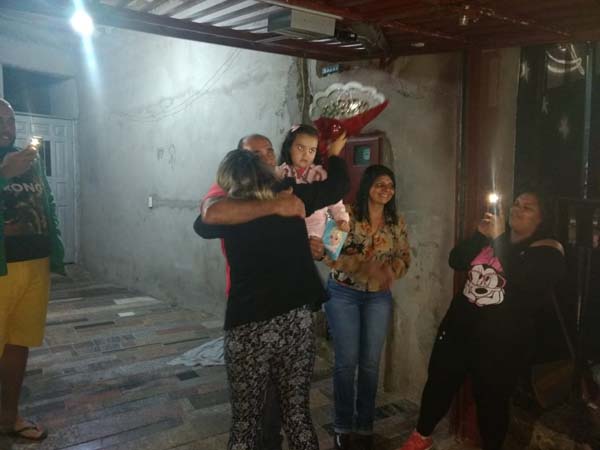 Telemensagem de Aniversário para Irmã