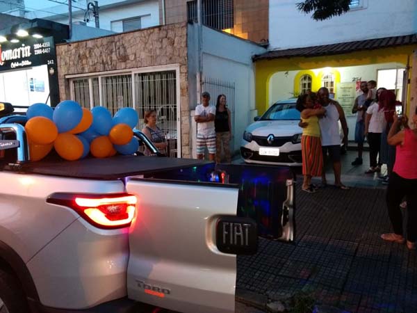 carro de Homenagem na Zona Leste