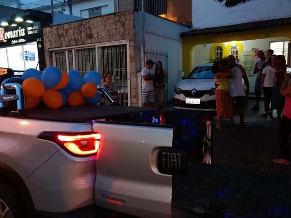 carro de Homenagem na Zona Leste