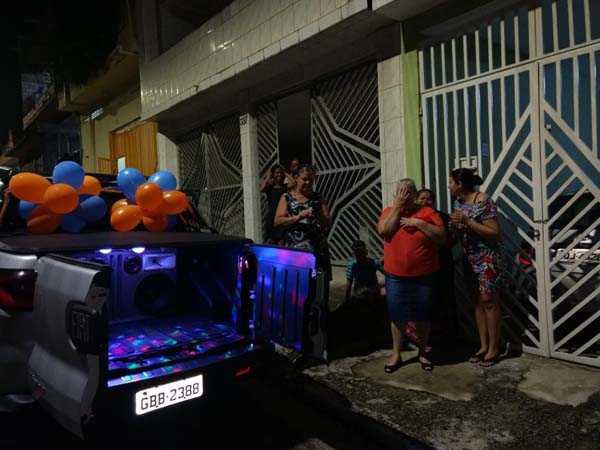 Carro de Mensagem na Zona Leste