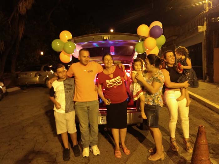 Homenagem com carro de som em São Mateus