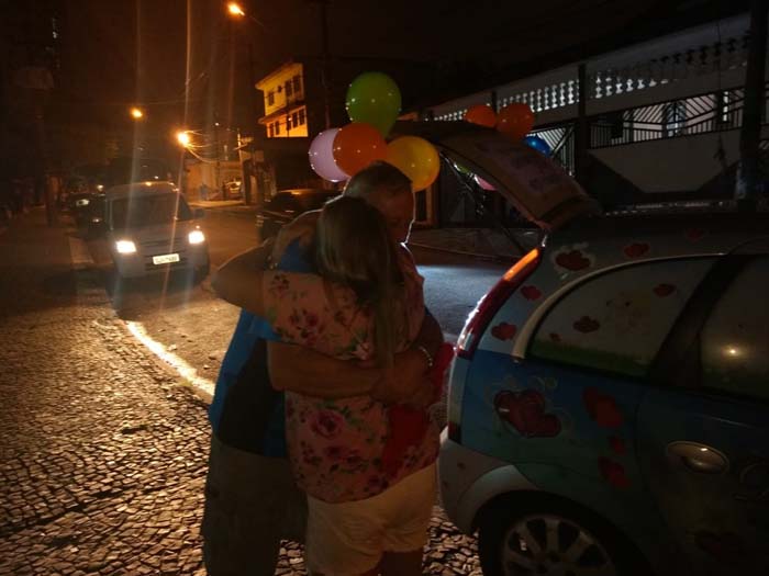 Homenagem com Carro de Som para Esposo