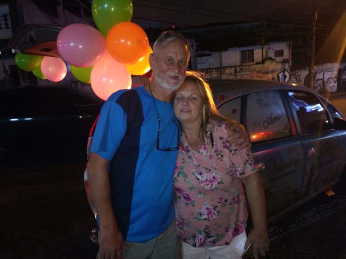 Homenagem com Carro de Som para Esposo