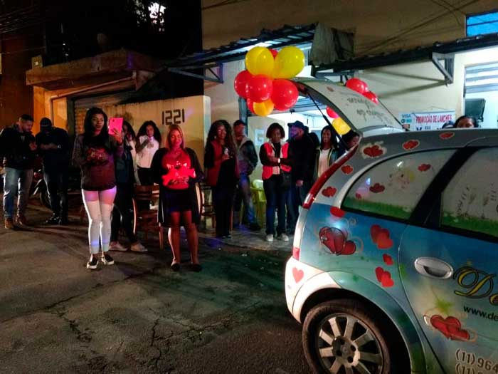 Telemensagem ao Vivo de Aniversário na Zona Norte
